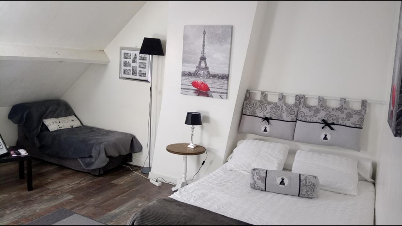 Maison De Ville Bed and Breakfast Magny-en-Vexin Exterior foto