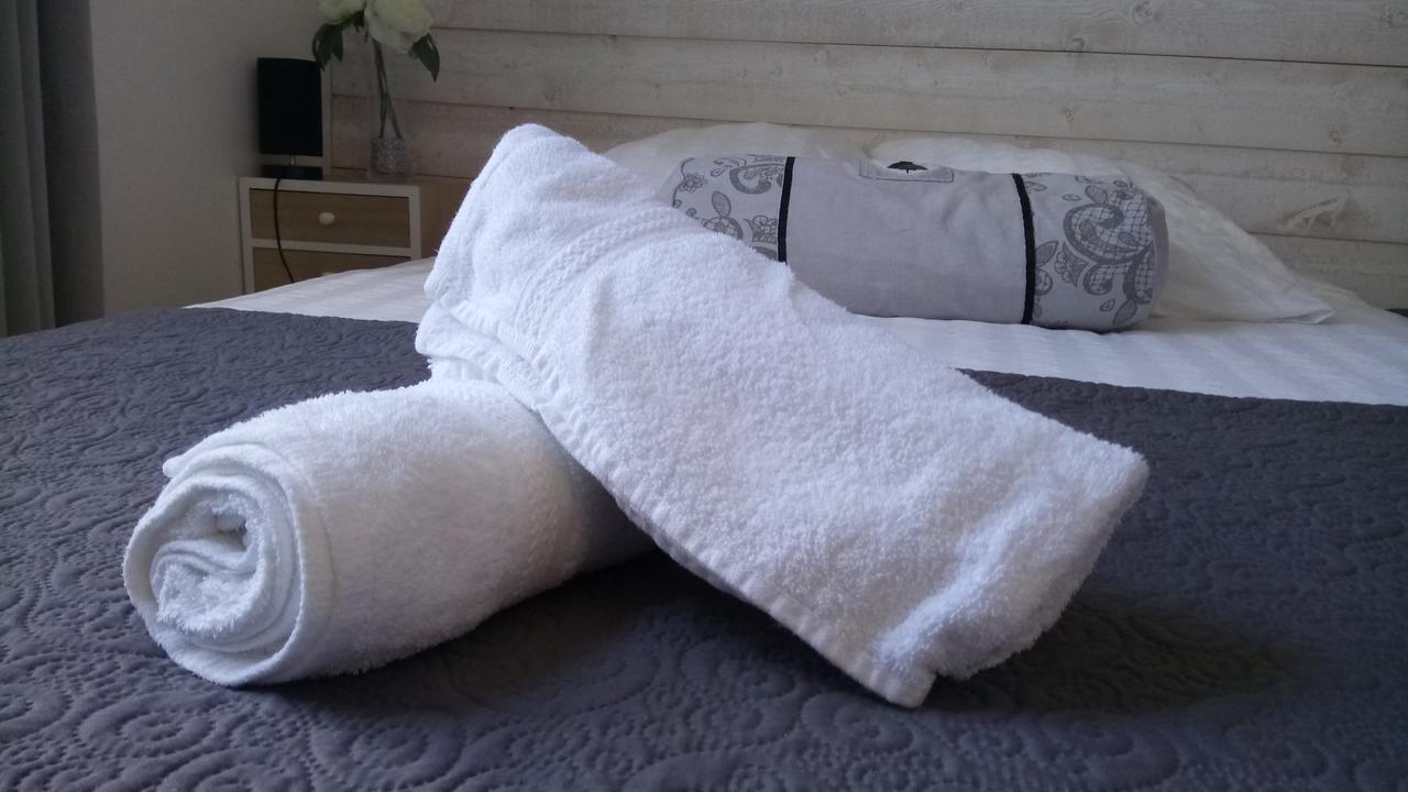 Maison De Ville Bed and Breakfast Magny-en-Vexin Exterior foto