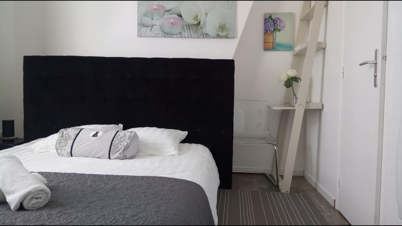Maison De Ville Bed and Breakfast Magny-en-Vexin Exterior foto